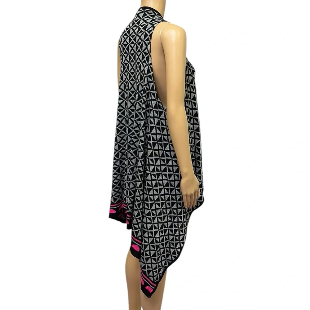 Im in Love with Derek Asymmetrical Knit Long Sleeveless Open Front Vest L to XL